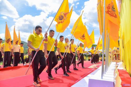 กิจกรรมเดิน วิ่ง ปั่น ธงตราสัญลักษณ์งานเฉลิมพระเกียรติพระบาทสมเด็จพระเจ้าอยู่หัวฯ 