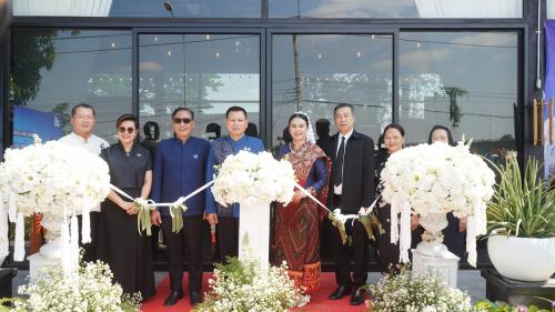 พิธีเปิด “ศูนย์จำหน่ายสินค้าชุมชน ของจังหวัดมุกดาหาร”และกิจกรรม “เที่ยวมุก MUK FESTIVAL TOURISM”
