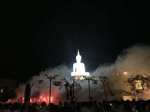 วัดรอยพระพุทธบาทภูมโนรมย์และจุดชมวิวเมืองมุกดาหาร